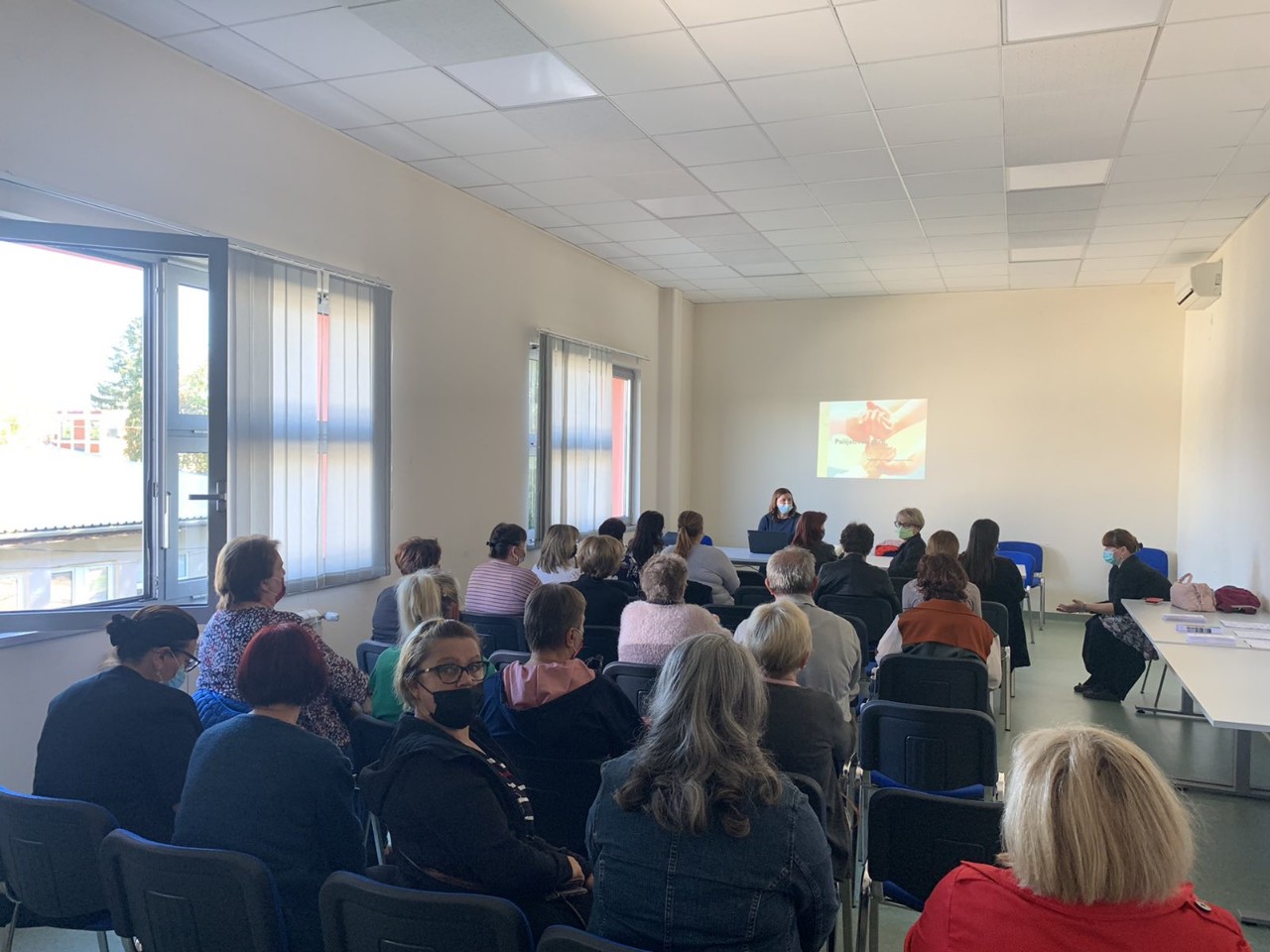 IMG-2c8500f340e8b2c0828aa003935c6a31-V